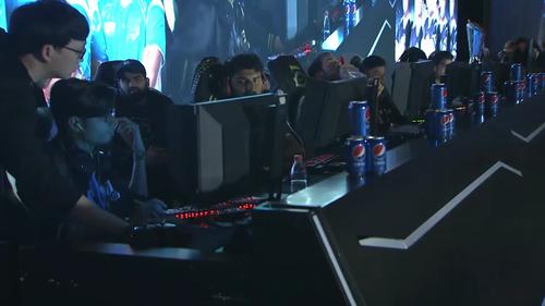 库明加闹剧 库明加闹剧