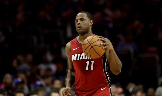 科莫在中后 科莫在中后